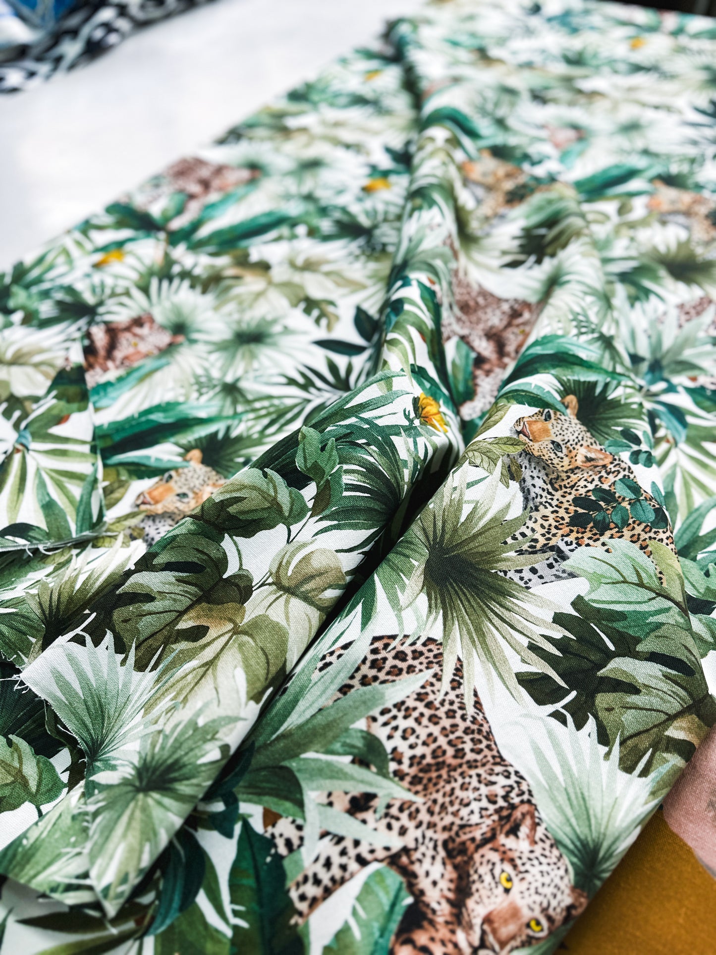 Rhombus Jungle 280w Fabric